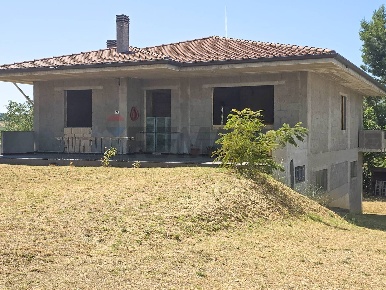 Foto Casa indipendente in via canale 50, Torrevecchia Teatina di 300 m²
