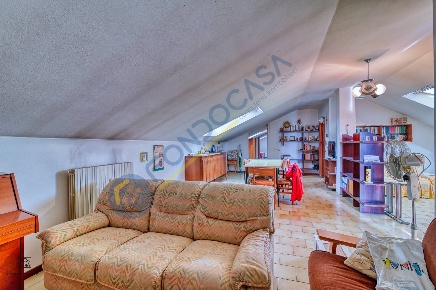 Foto Appartamento in Via Crivelli 25, Varedo di 109 m² con 3 locali