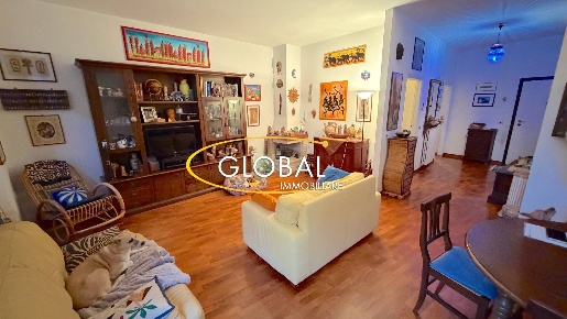 Foto Appartamento a Ancona Corsi di 122 m² con 4 locali in vendita