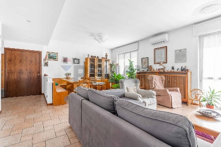 Foto Attico in Via Pozzobonelli 5, Rho San Pietro - Pace di 259 m²