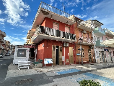 Foto Casa indipendente in Via Vittorio Emanuele 61-63, di 73 m² in vendita