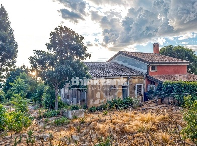 Foto Rustico in Contrada Saette, Mascali Centro di 50 m² con 3 locali