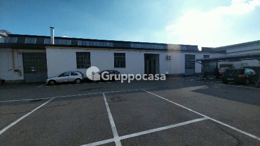 Foto Capannone industriale in Via Milano 226, Magenta Centro di 450 m²