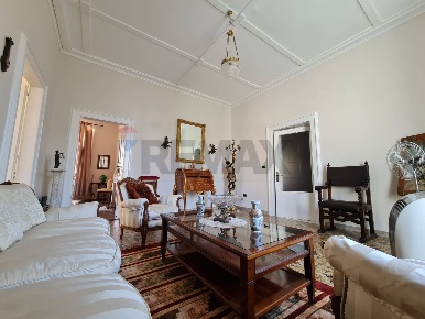 Foto Appartamento in Strada Santa Teresa Dei Maschi 25, Bari di 135 m²