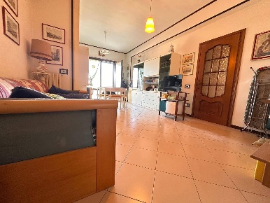 Foto Appartamento in Viale Claris, Castel Volturno Pinetamare di 80 m²