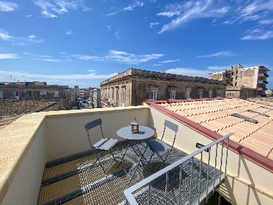 Foto Casa indipendente in via emanuele de Benedictis, Siracusa Ortigia