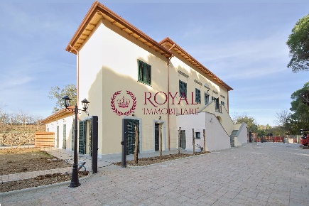 Foto Appartamento in Via Fonte Della Puzzolente, Livorno Cisternino