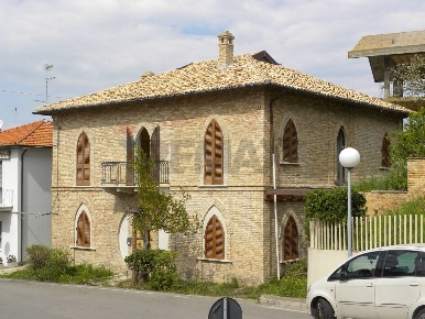 Foto Casa indipendente in Via Vittorio Emanuele II 25, Montesilvano