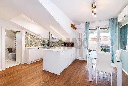 Foto Attico in Via Mariano D'amelio 43, Roma Aurelio - Val Cannuta di 75 m²