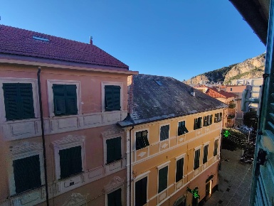 Foto Appartamento in Via Pertica, Finale Ligure Centro di 45 m² in vendita