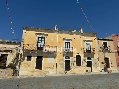 Foto Villa unifamiliare in Piazza Sant' Antonio snc, Ispica Centro