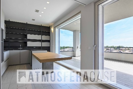Foto Appartamento in Via Giuseppe Garibaldi 22, Seriate di 210 m²