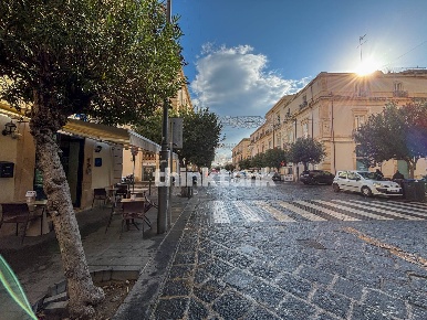 Foto Locale commerciale in corso umberto 1, Siracusa Umberto - Ermocrate