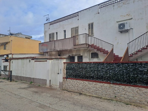 appartamento in vendita ad Ispica in zona Santa Maria del Focallo