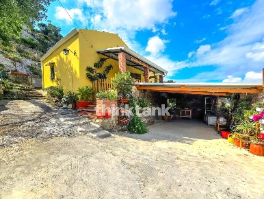 Foto Villa unifamiliare in Strada Provinciale 54, Modica Fiumara di 111 m²