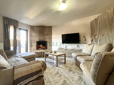 Foto Appartamento in via colonia julia, Santa Maria Capua Vetere di 142 m²