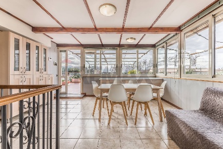 Foto Attico in Via Di Acilia, Roma Acilia di 135 m² con 4 locali in vendita