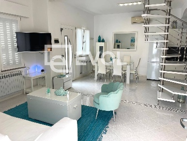 Foto Casa indipendente in via Pordenone 40, Lignano Sabbiadoro Centro