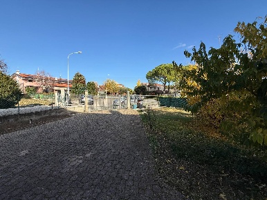 Foto Case semi ndipendenti a Castelnuovo del Garda Centro di 193 m²