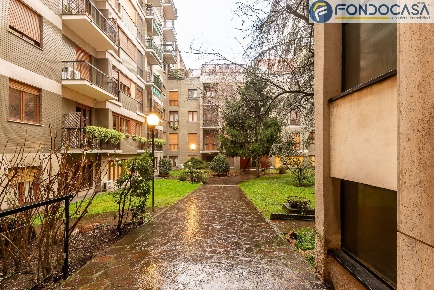 Foto Appartamento in Via Francesco De Sanctis, Milano di 120 m² in vendita