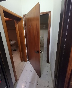 Foto Negozio in Via Emilia, San Lazzaro di Savena Idice di 142 m²