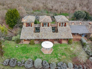 Foto Villa unifamiliare in Località Campo Rotondo snc, Capranica di 500 m²