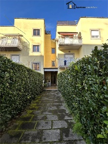 Foto Appartamento in Via Goffredo Mameli, Poggio Mirteto Centro di 90 m²