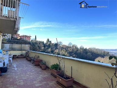 Foto Appartamento in Via Goffredo Mameli, Poggio Mirteto Centro di 90 m²