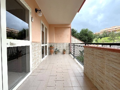 Foto Villa a schiera in Via Strada 13, Catanzaro Catanzaro Lido di 240 m²