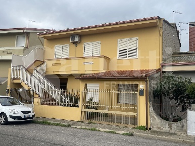 Foto Appartamento in Viale BONARIA 38, Terralba Centro di 110 m² in vendita