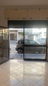 Foto Locale commerciale in CORSO umberto 546, Ficarazzi di 45 m² in vendita
