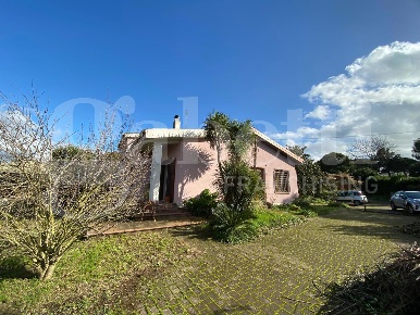 Foto Villa bifamiliare in Via Seconda Traversa Via Quarto Sant'Antonio 39,