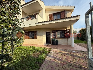 Foto Villa a schiera in Viale jonio 475, Taranto San Vito - Carelli