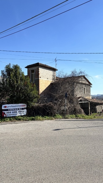 appartamento in vendita ad Alatri in zona Basciano