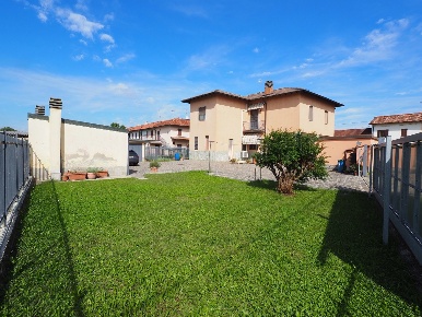 Foto Appartamento in Via cascina pignone 6, Inzago di 174 m² con 5 locali