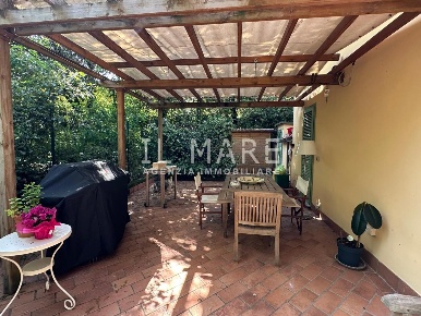 Foto Villa a schiera a Massa Ronchi - Poveromo di 55 m² con 4 locali