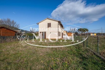 Foto Appartamento a Vicopisano Barsiliana di 63 m² con 3 locali in vendita