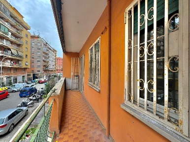 Foto Appartamento a Roma Casal Bertone di 82 m² con 5 locali in vendita