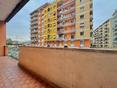 Foto Appartamento a Roma Casal Bertone di 82 m² con 5 locali in vendita