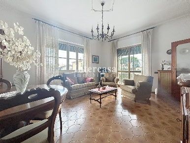 Foto Villa bifamiliare a San Giuliano Terme Pontasserchio, Pappiana