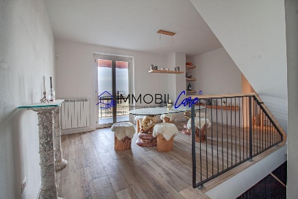 Foto Appartamento a Collesalvetti Castell'anselmo di 115 m² con 5 locali