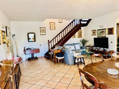 Foto Appartamento a Carrara Fontia, Fossola, Fossone di 135 m² con 6 locali