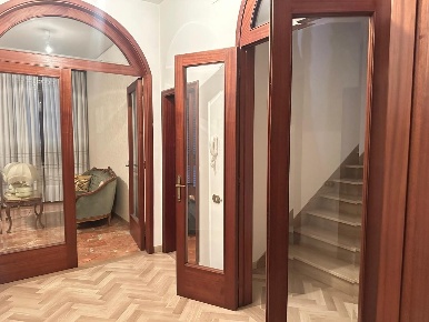 Foto Villa unifamiliare a Empoli Ponzano di 232 m² con 8 locali in vendita