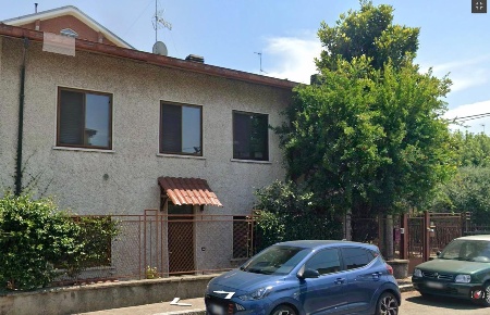 Foto Appartamento a San Martino Siccomario Centro di 105 m² con 5 locali