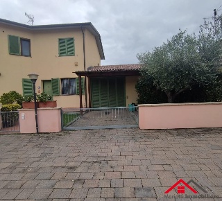 Foto Villa a schiera a San Giuliano Terme Pontasserchio, Pappiana di 130 m²
