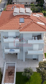 Foto Appartamento a Camaiore Lido di Camaiore di 130 m² con 6 locali