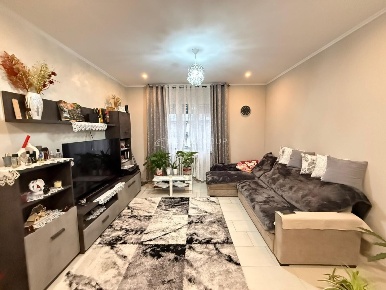 Foto Appartamento in Via Simonetta 5, Caponago di 110 m² con 3 locali