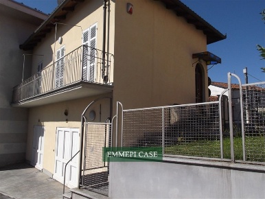 Foto Case semi ndipendenti a Vicoforte Centro di 65 m² con 3 locali