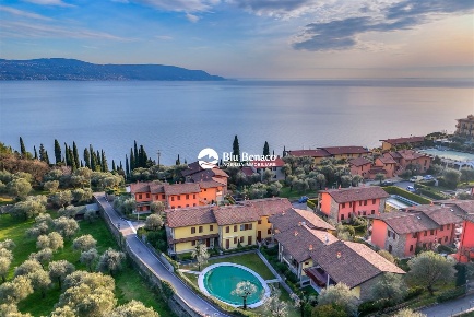 Foto Appartamento in Via Caldera, Toscolano-Maderno di 52 m² con 2 locali