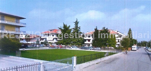 Foto Terreno edificabile a Torri di Quartesolo di 850 m² in vendita